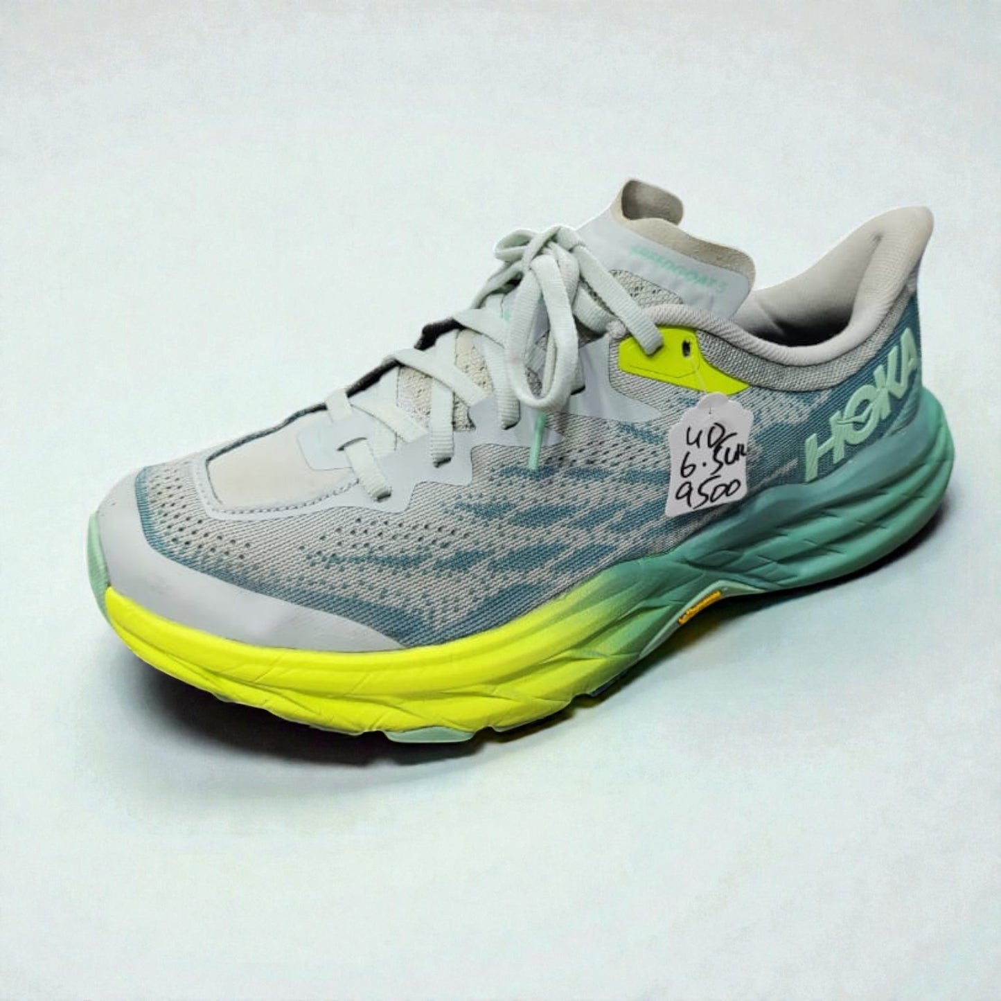 HOKA SPEEDGOAT 5 (Size 40/UK 6.5)