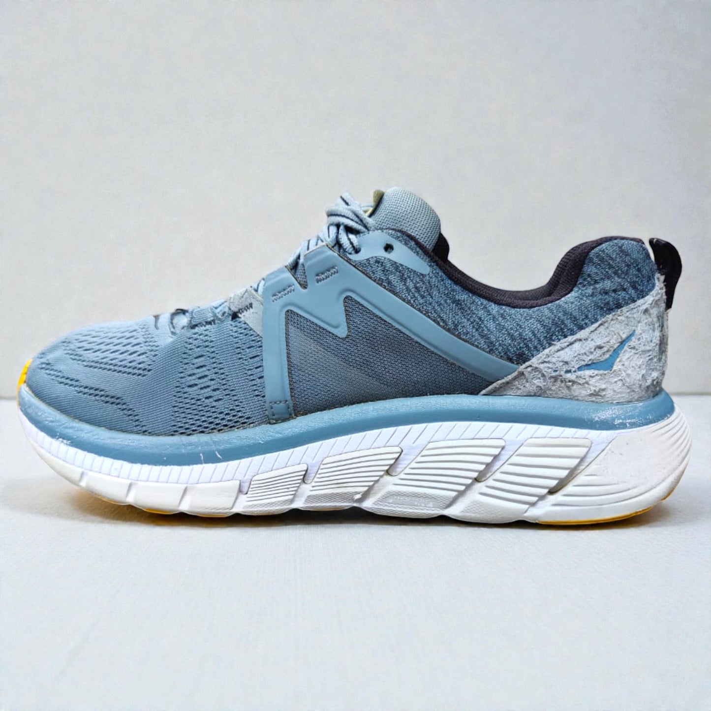 HOKA ONE ONE GAVIOTA 2 (Size 42/UK 8)