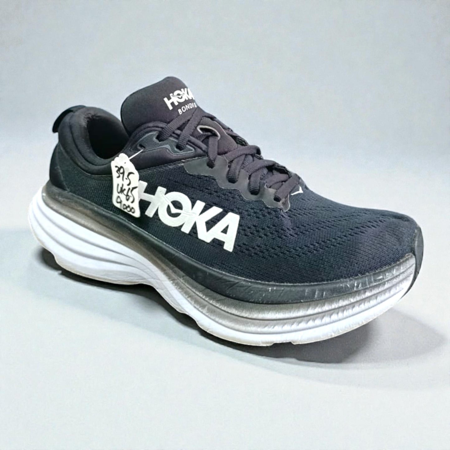 HOKA ONE ONE BONDI 8 (Size 39.5/UK 6.5)