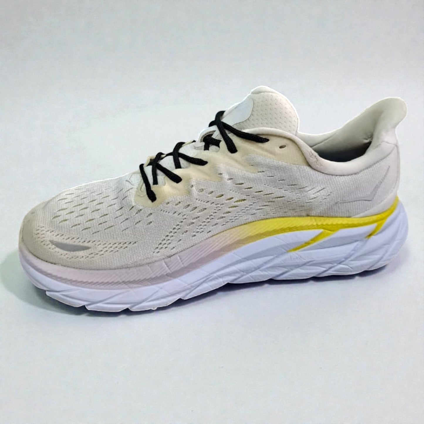 HOKA ONE ONE CLIFTON 8 (Size 40/UK 6.5)