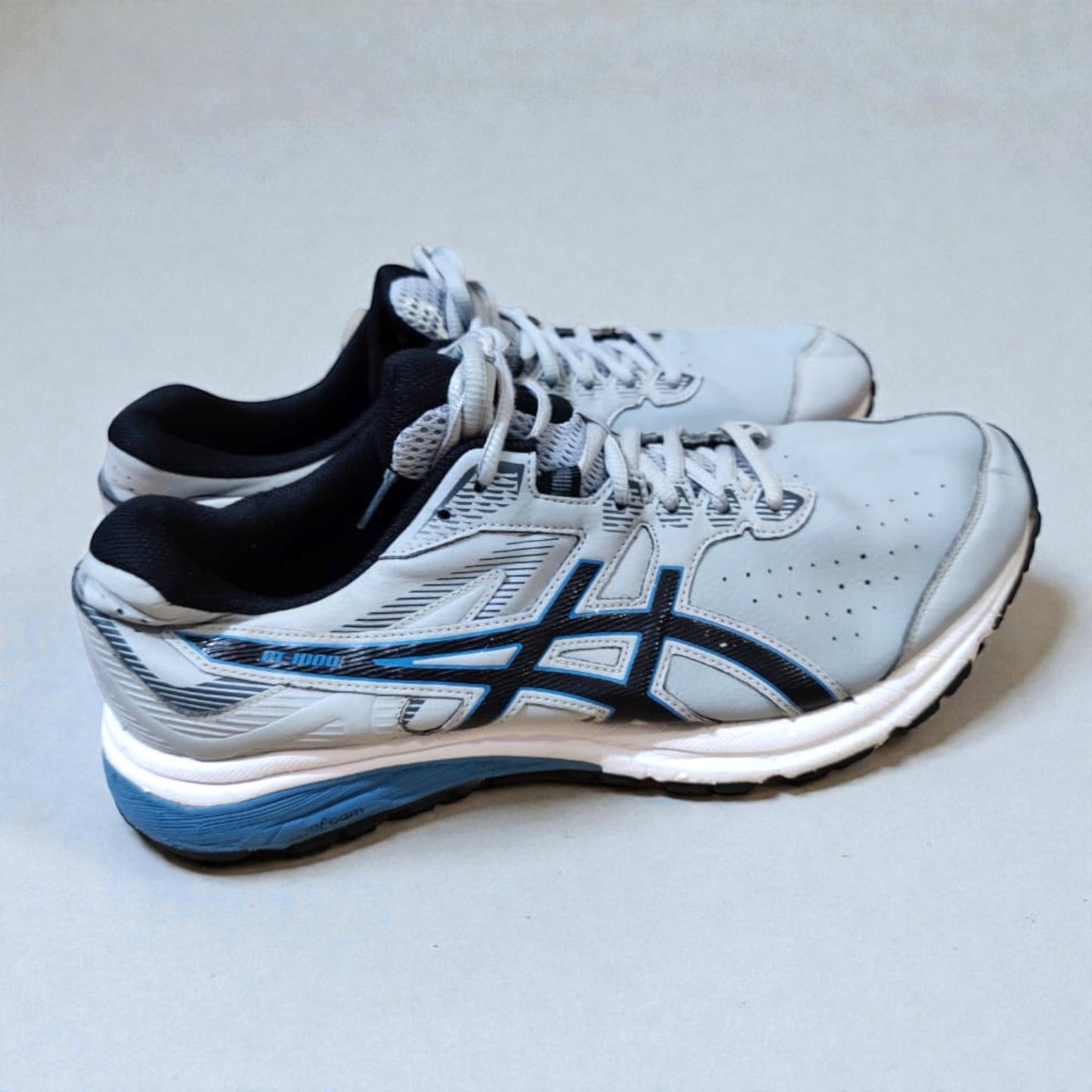 ASICS GT-1000 LE 2 (Size 46.5/Uk 11.5)
