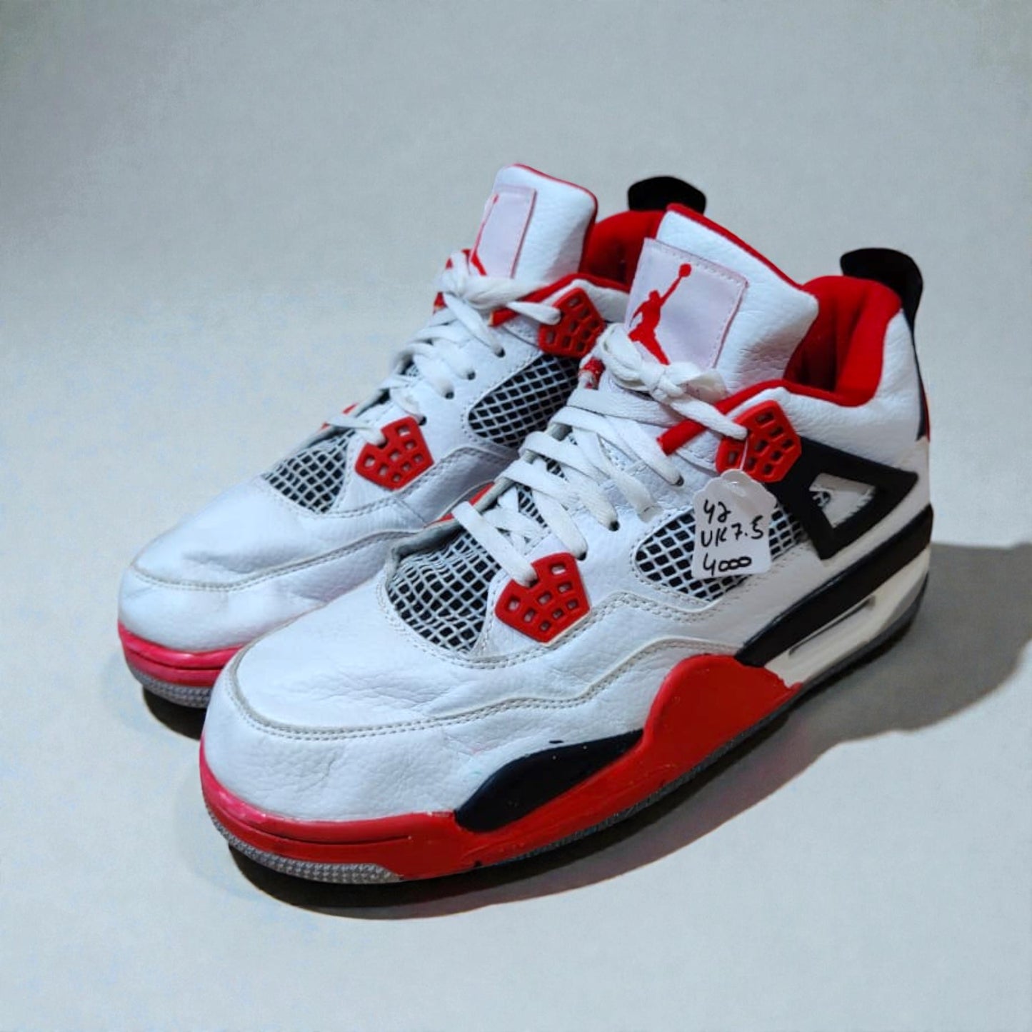 NIKE AIR JORDAN 4 RETRO OG (Size 42/UK 7.5)