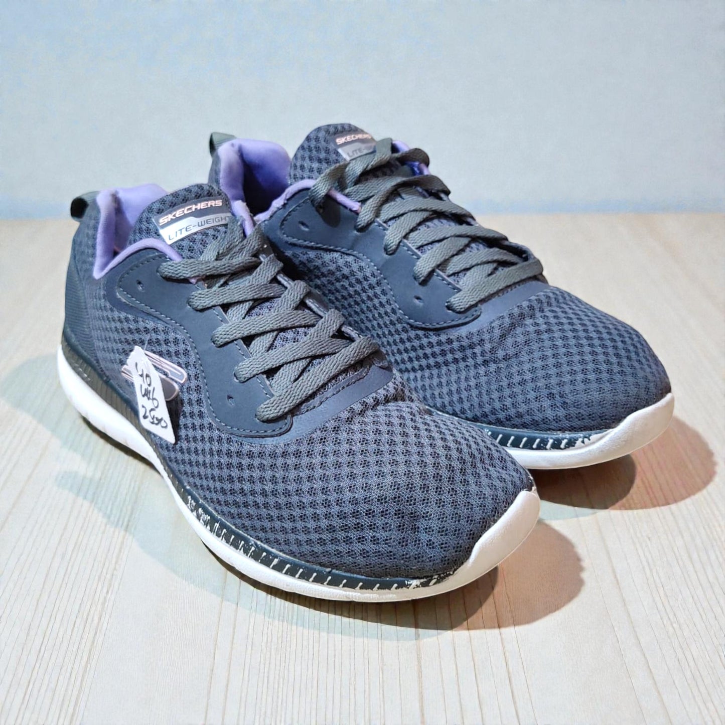 Skechers Bountiful Lace-up (Euro40/UK 6)