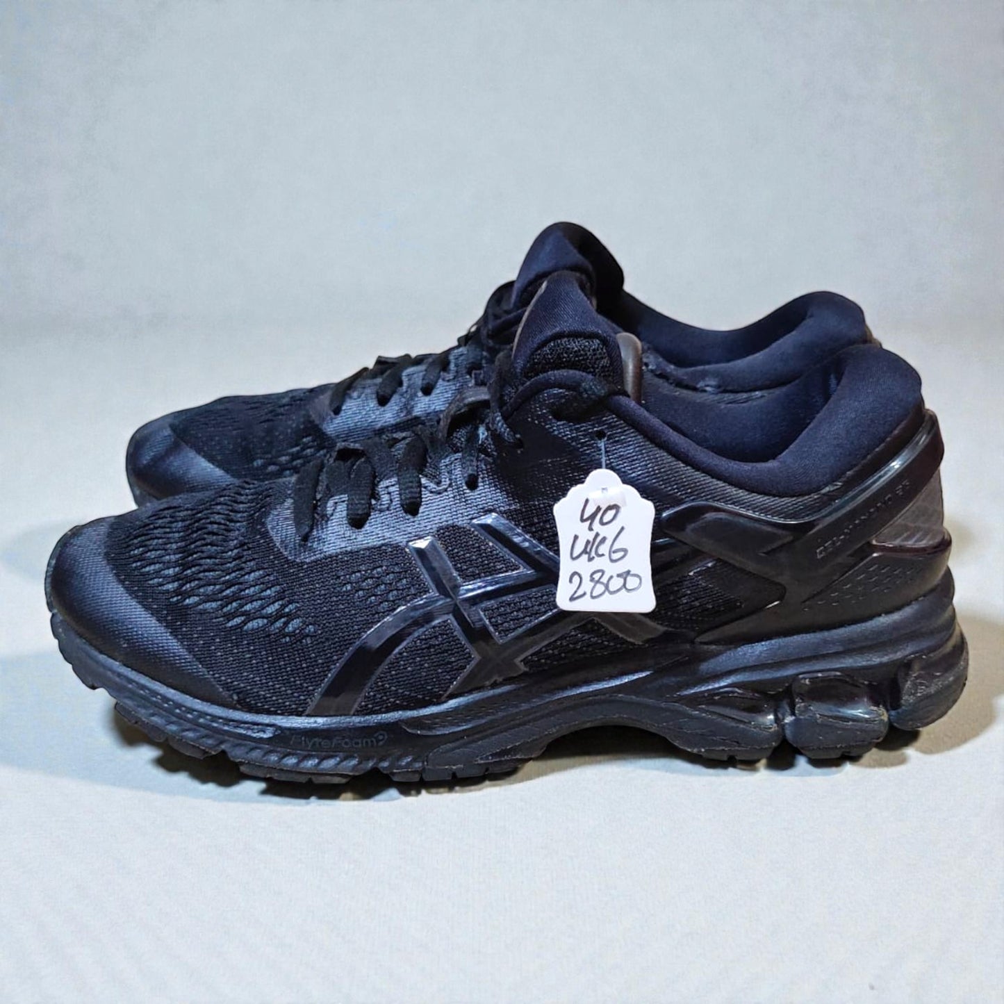 Asics Gel-Kayano 26 (Euro 40/UK 6)