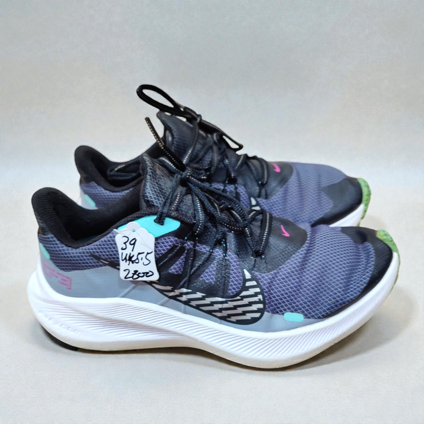 Nike Winflo 7 Shield (Euro 39/UK 5.5)