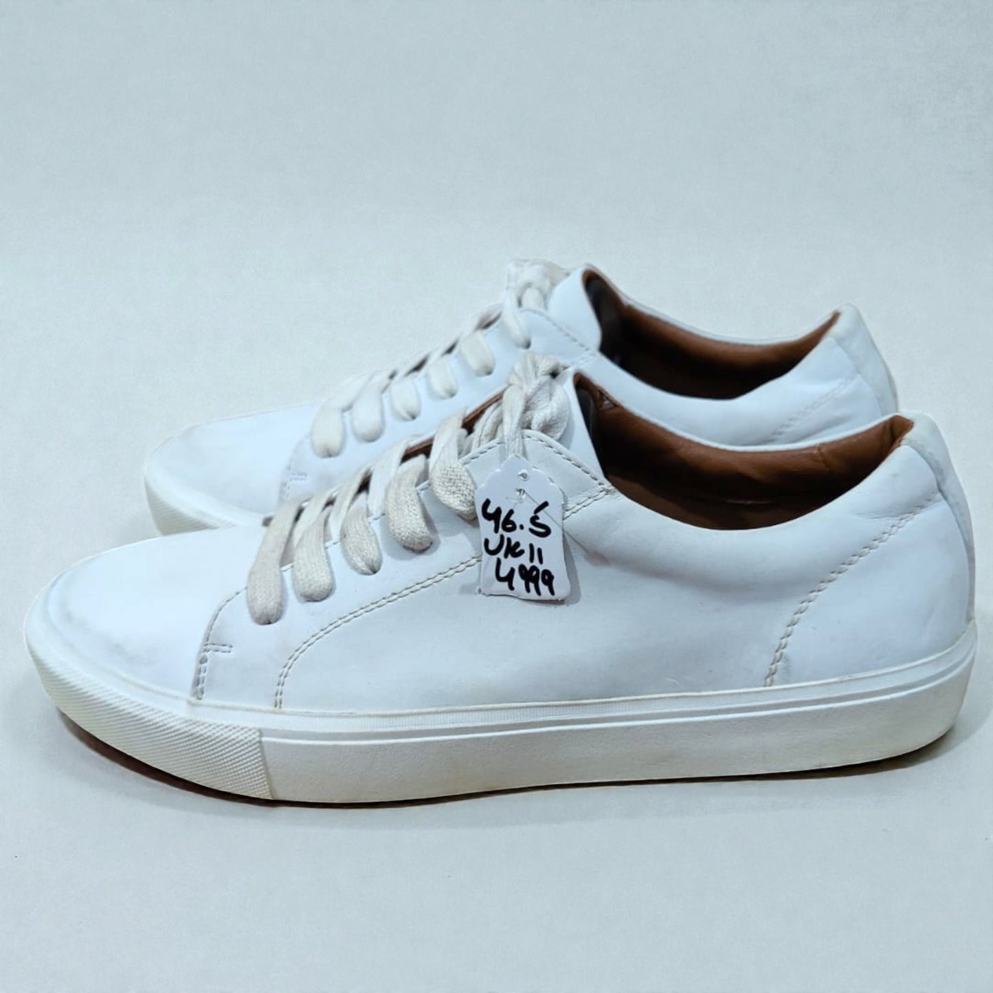 White Sneaker (Euro 46.5/UK 11)