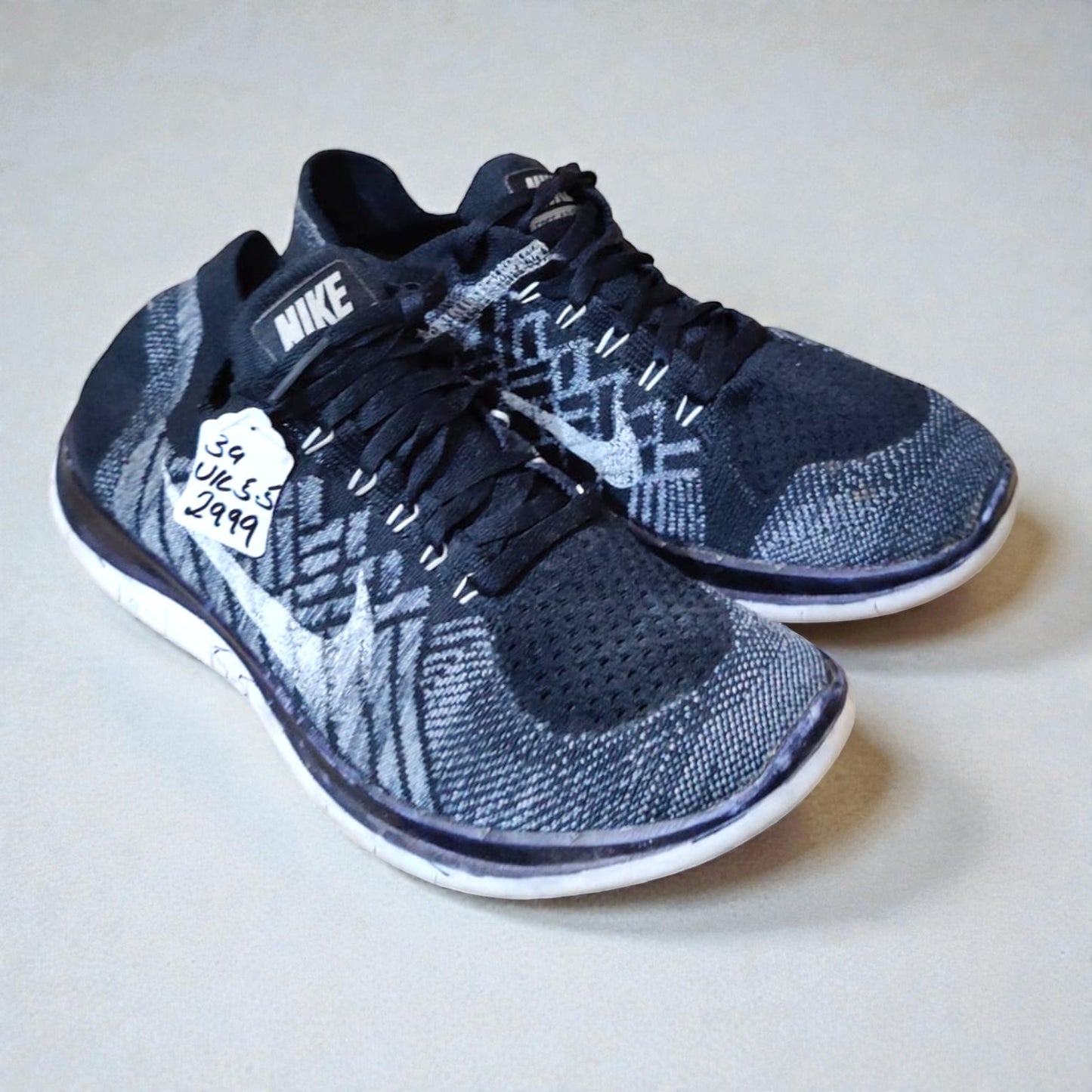 Nike Free 4.0 Flyknit (Euro 39/UK 5.5)