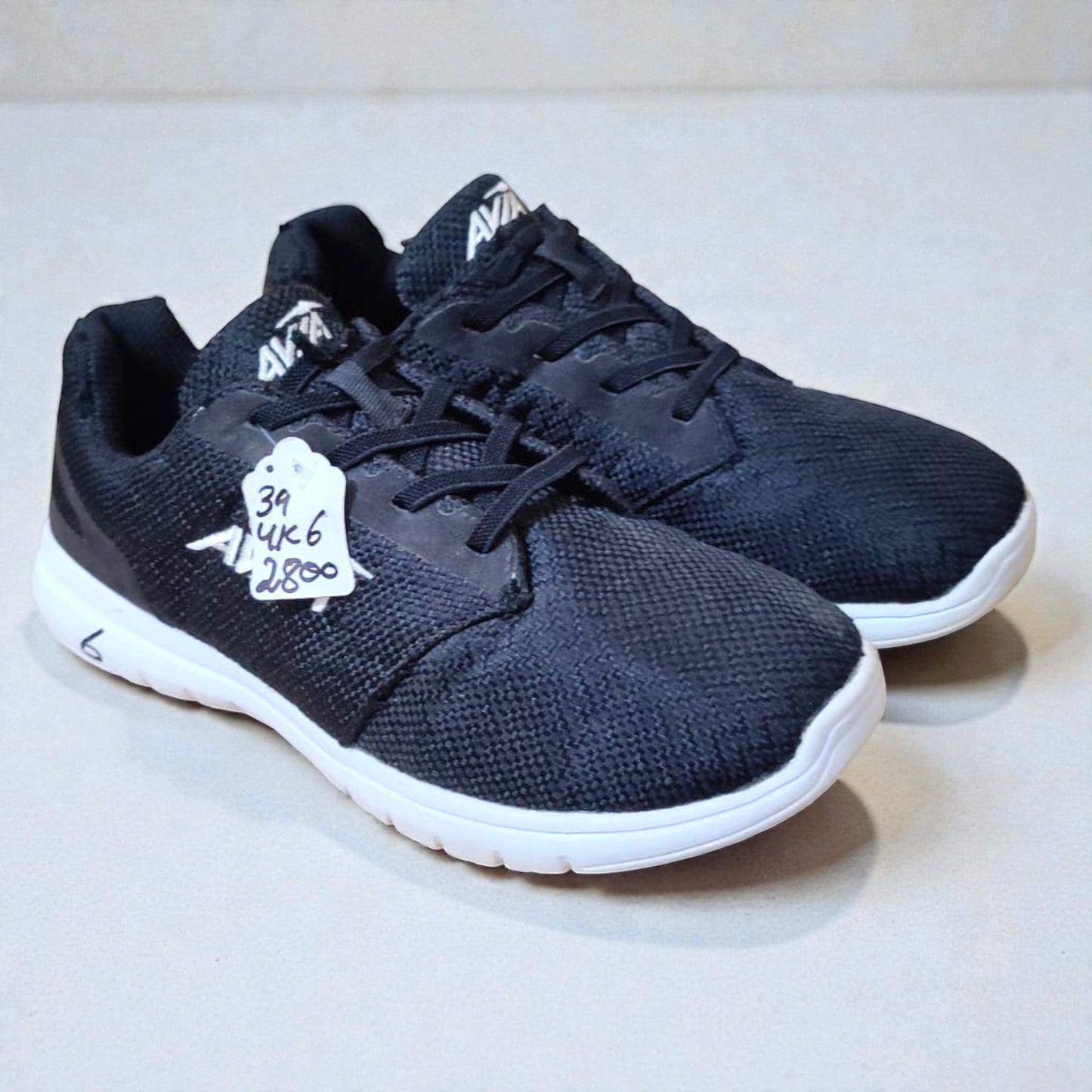 Avia Avi-Solstice (Euro 39/UK 6)