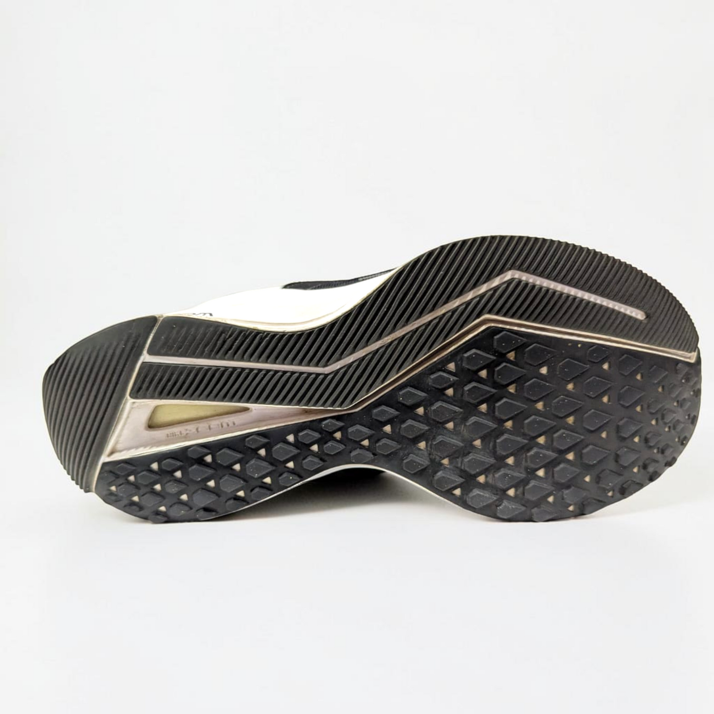 Nike Air Zoom Winflo 6 (Eu 42/Uk 7.5)