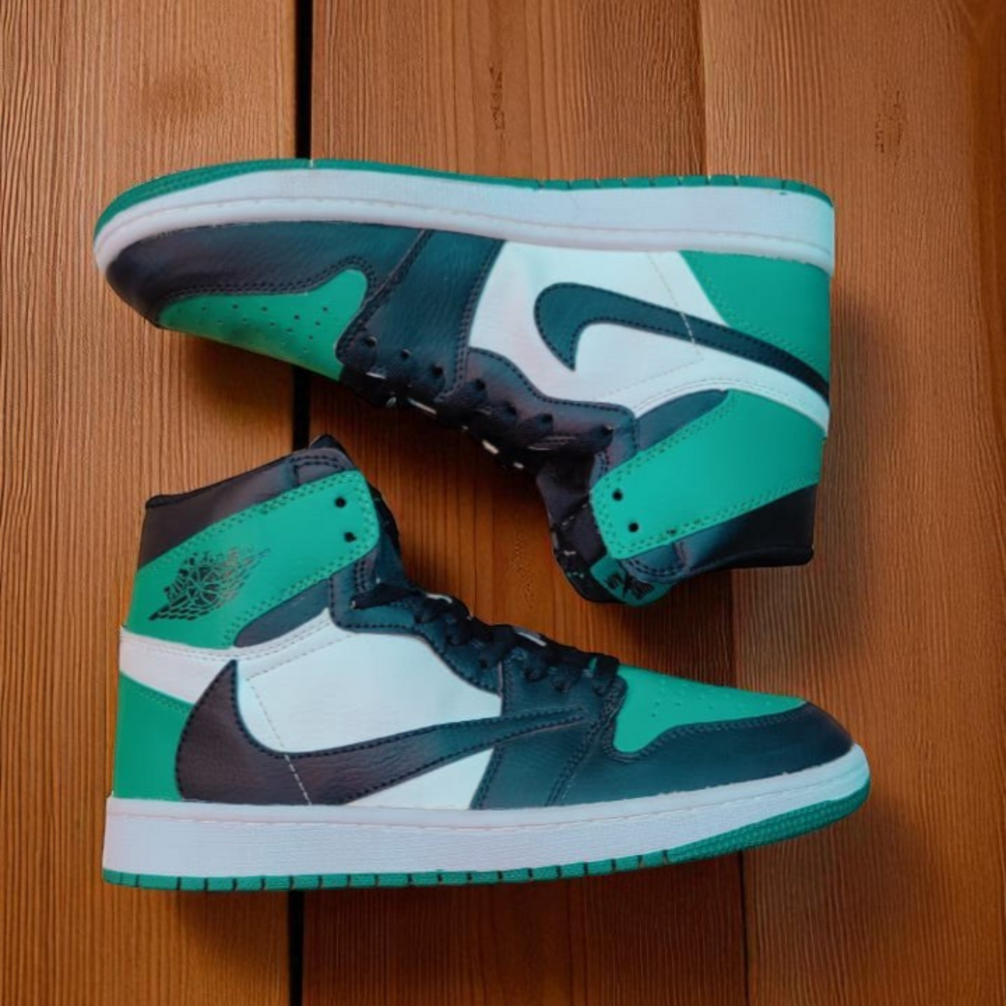 AJ-1 High Green
