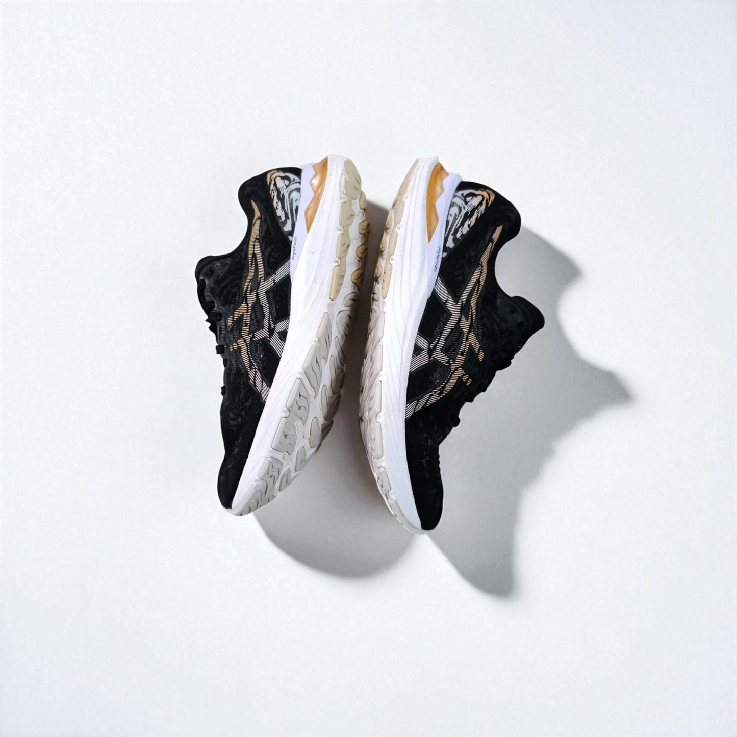 ASICS GEL-CUMULUS 23 (Size 40/UK 6.5)