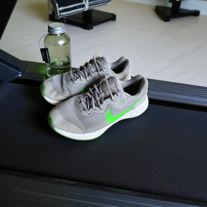 NK REVOLUTION 6 GS (Size 39/UK 6)