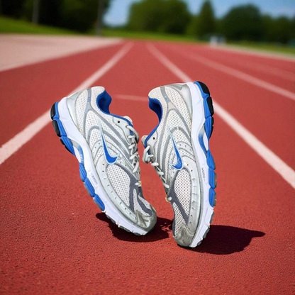 NK ZOOM ELITE 4 (Size 40/UK 6 )