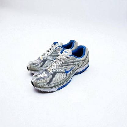 NK ZOOM ELITE 4 (Size 40/UK 6 )