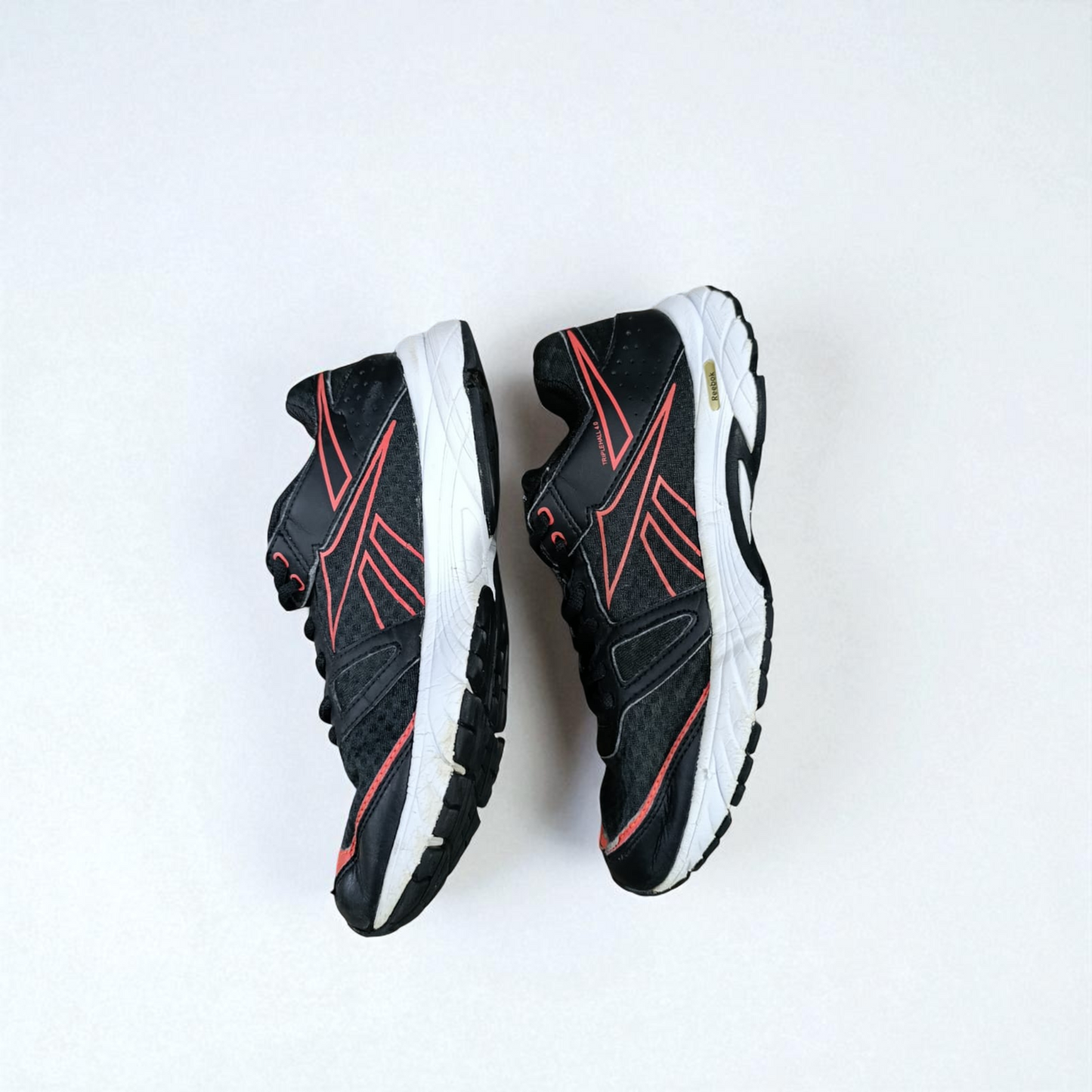 REEBOK TRIPLE HALL (Size 40/UK 6)
