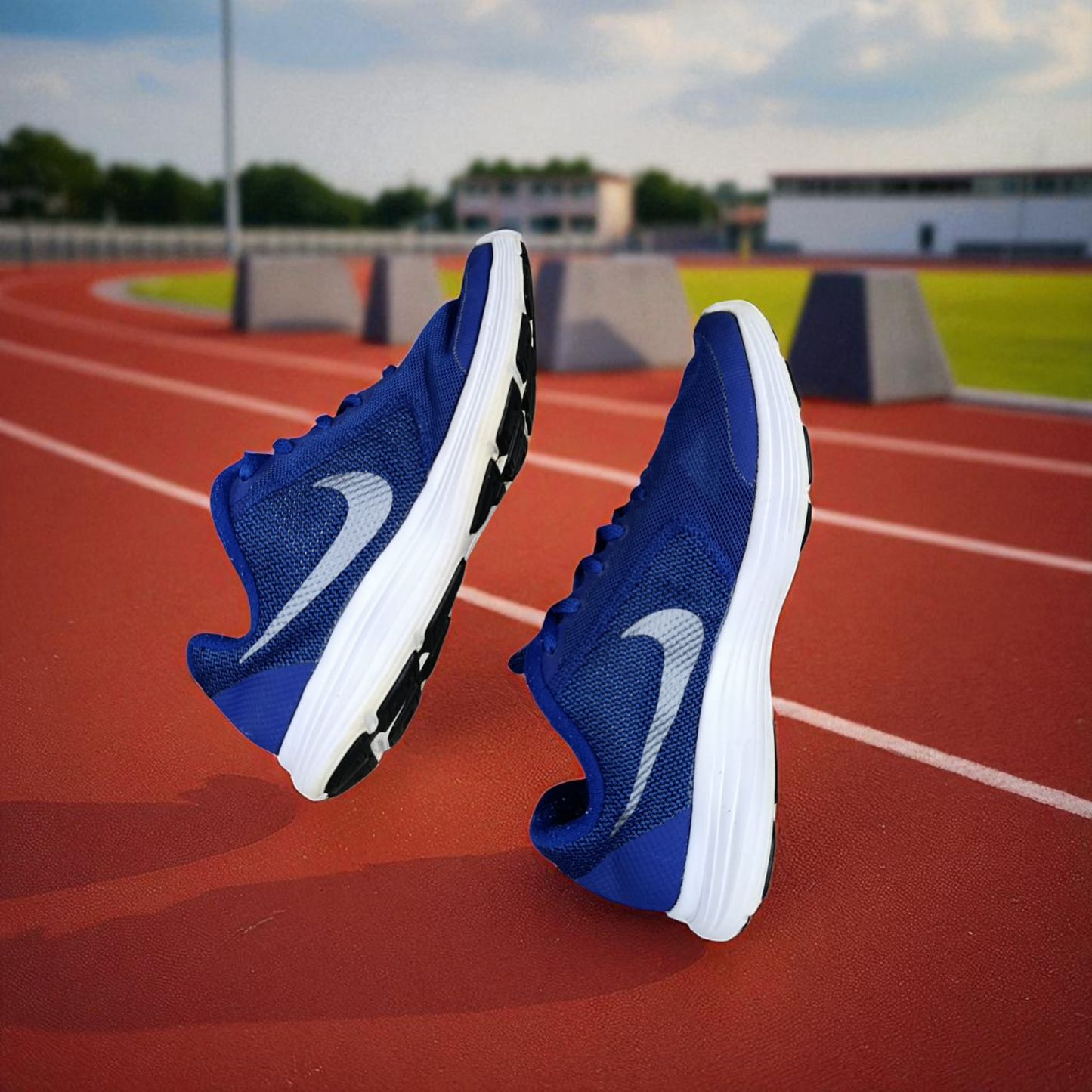 NK LUNARGLIDE 8 (Size 40/UK 6)