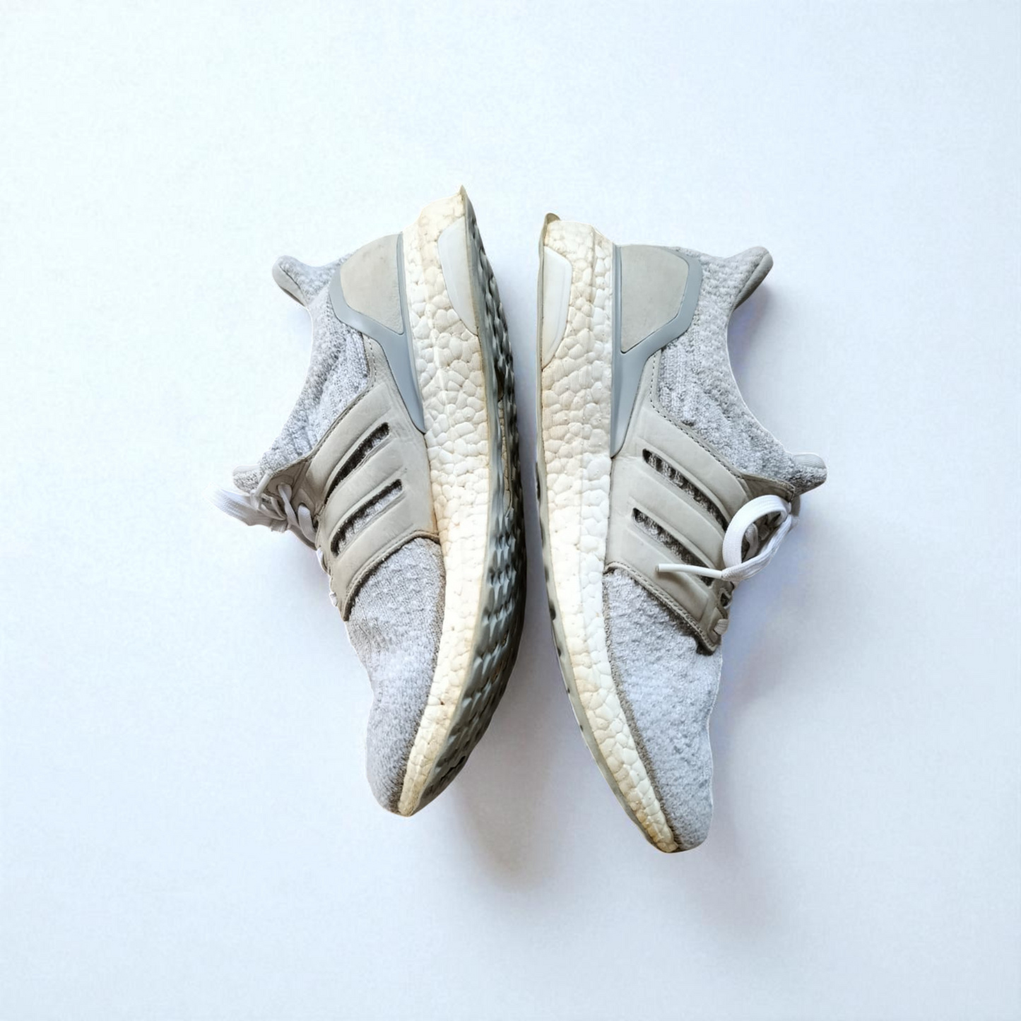 ADIDAS ULTRABOOST (Size 41/UK 7)