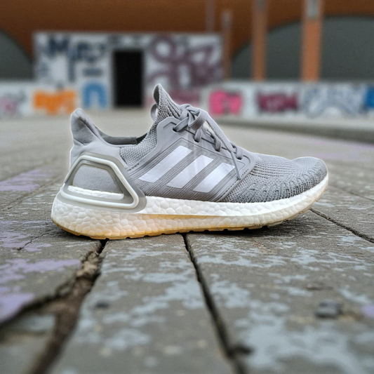 ULTRA BOOST 20