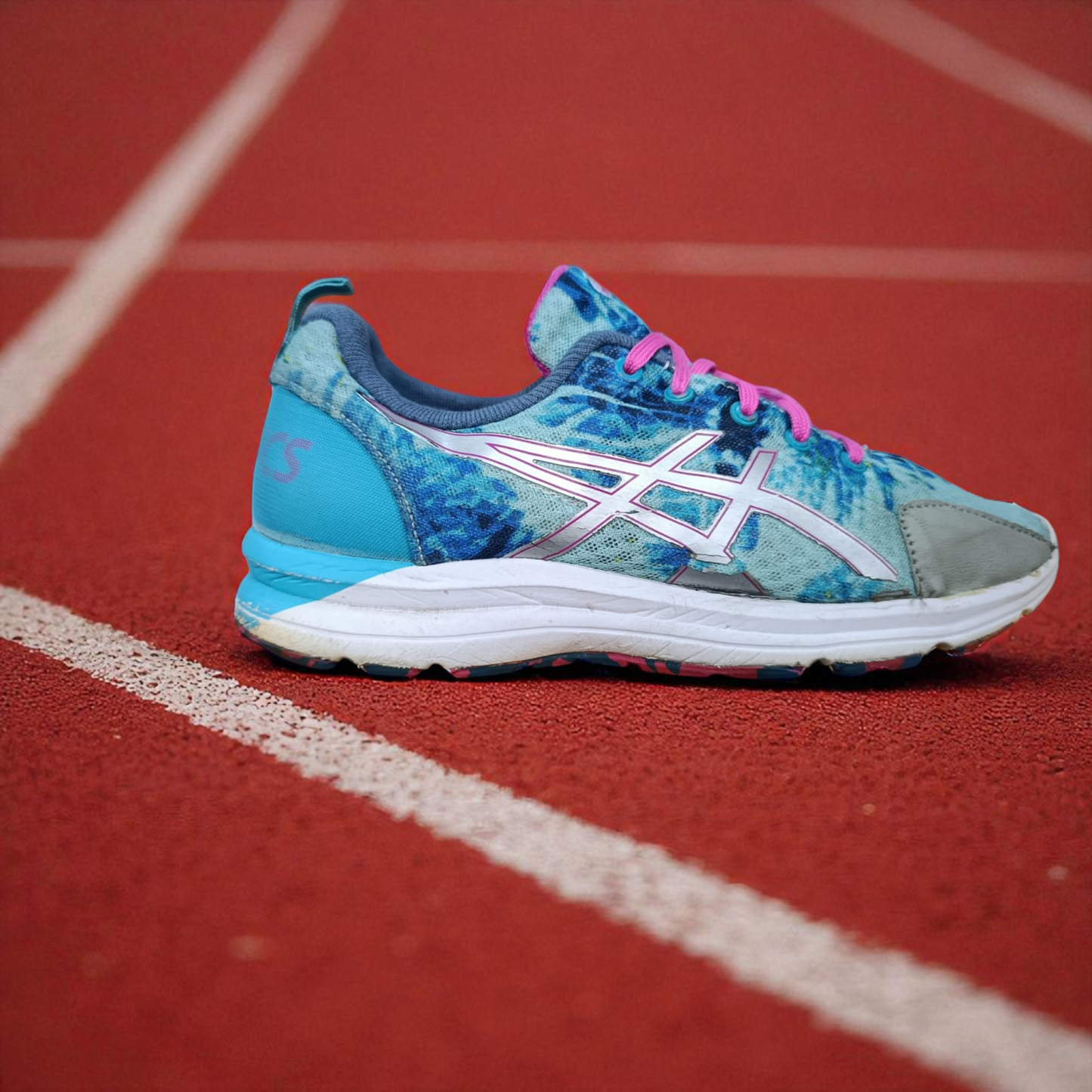 ASICS GEL CORRIDO (Size 42/UK 8)