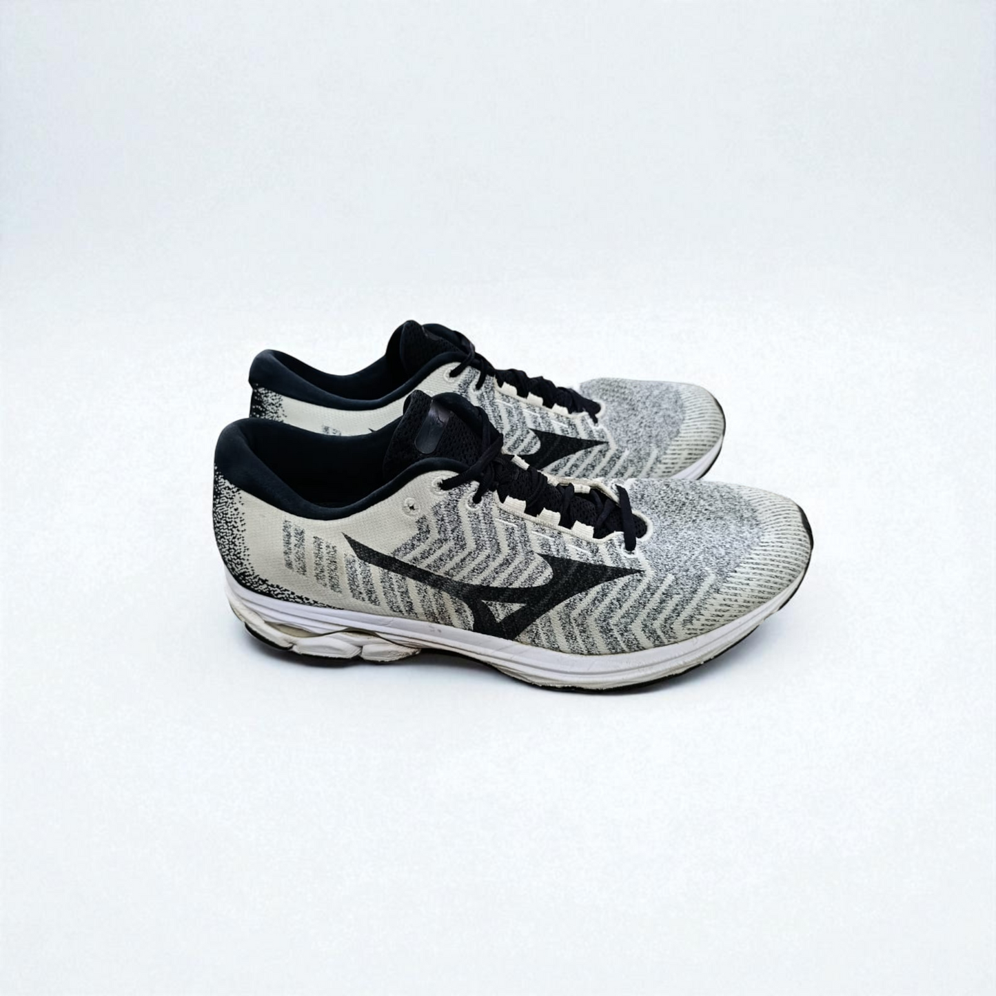 MIZUNO WAVE RIDER (Size 48.5/UK 13)