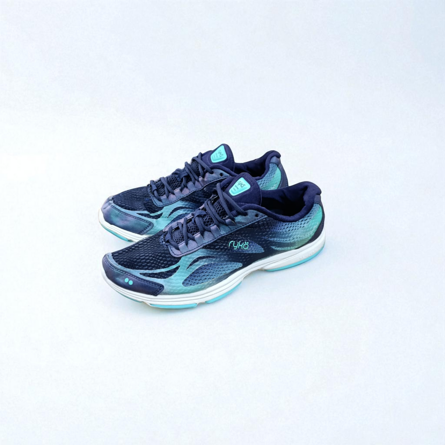 RYKA DEVOTION PLUS 2 (Size 40/UK 8)