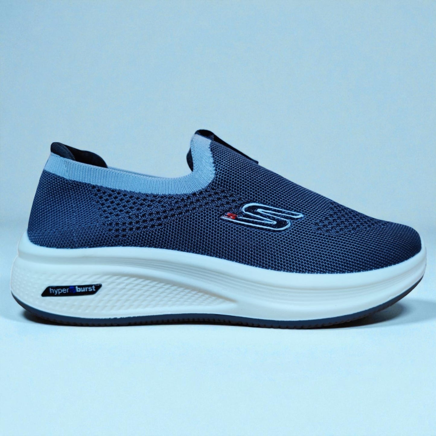 SKECHERS