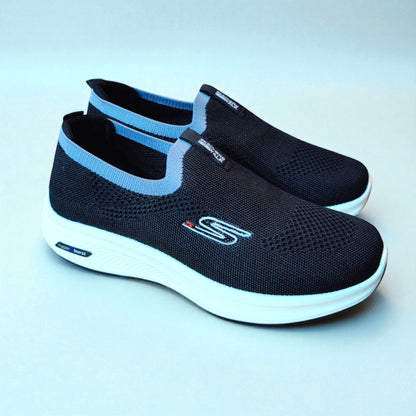 SKECHERS