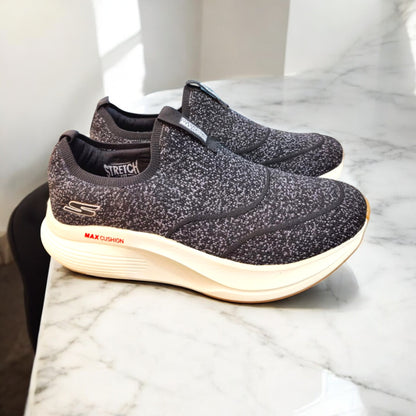 SKECHERS MAX CUSHION