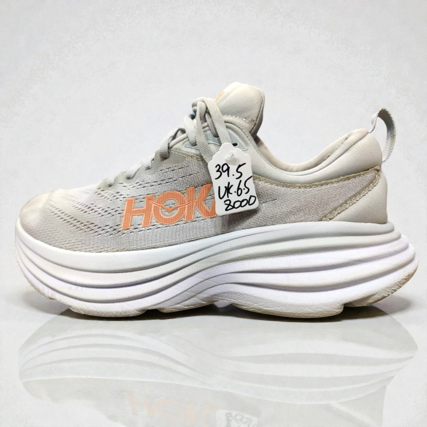 HOKA ONE ONE BONDI 8 (Size 39.5/UK 6.5)