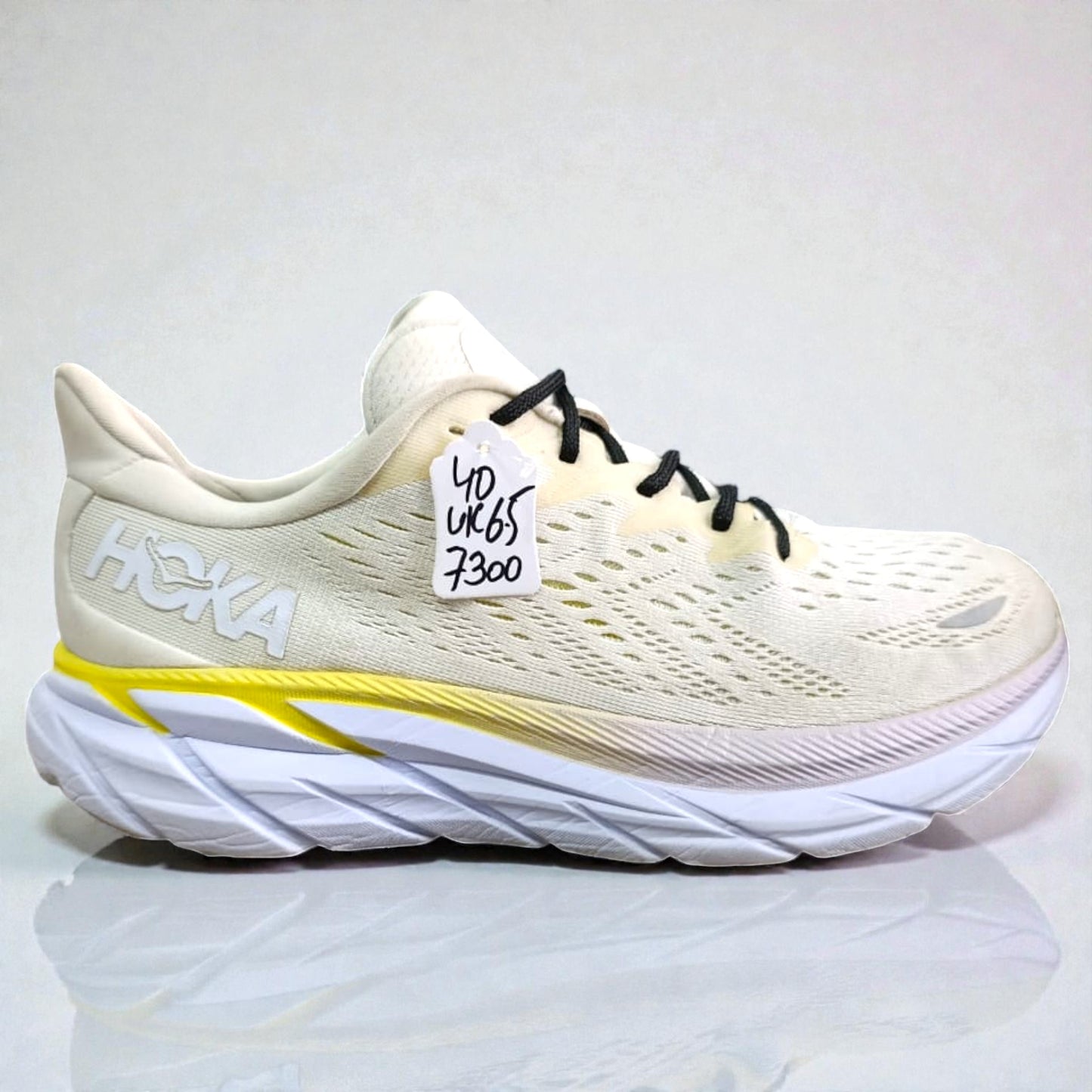 HOKA ONE ONE CLIFTON 8 (Size 40/UK 6.5)