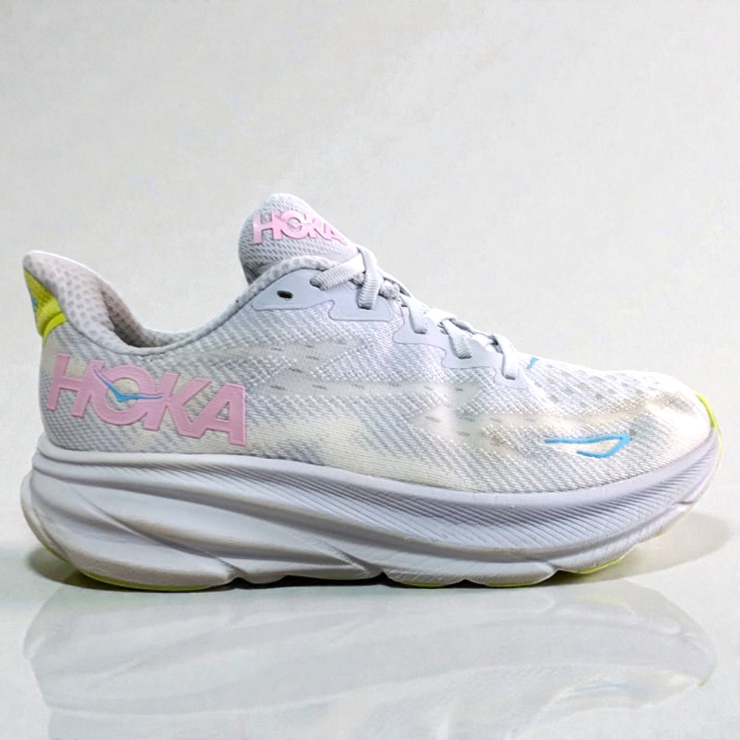 HOKA ONE CLIFTON 9 (Size 40/UK 6.5)