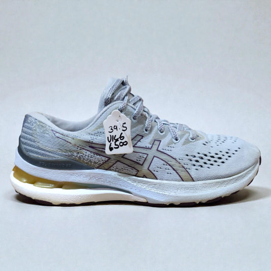 ASICS GEL-KAYANO 28  (Size 39.5/UK 6)