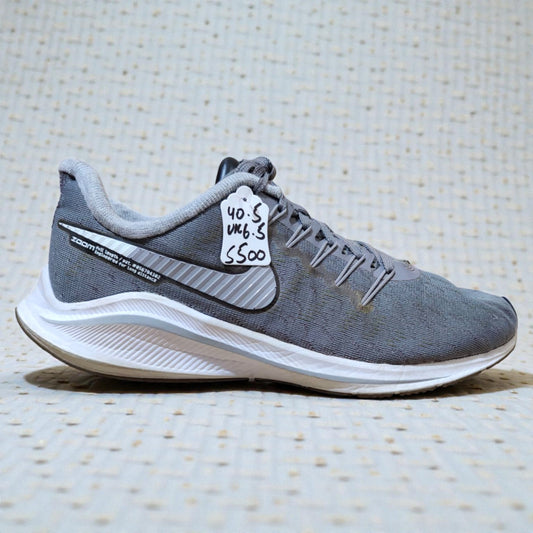NIKE AIR ZOOM VOMERO 14 (Size 40.5/UK 6.5)