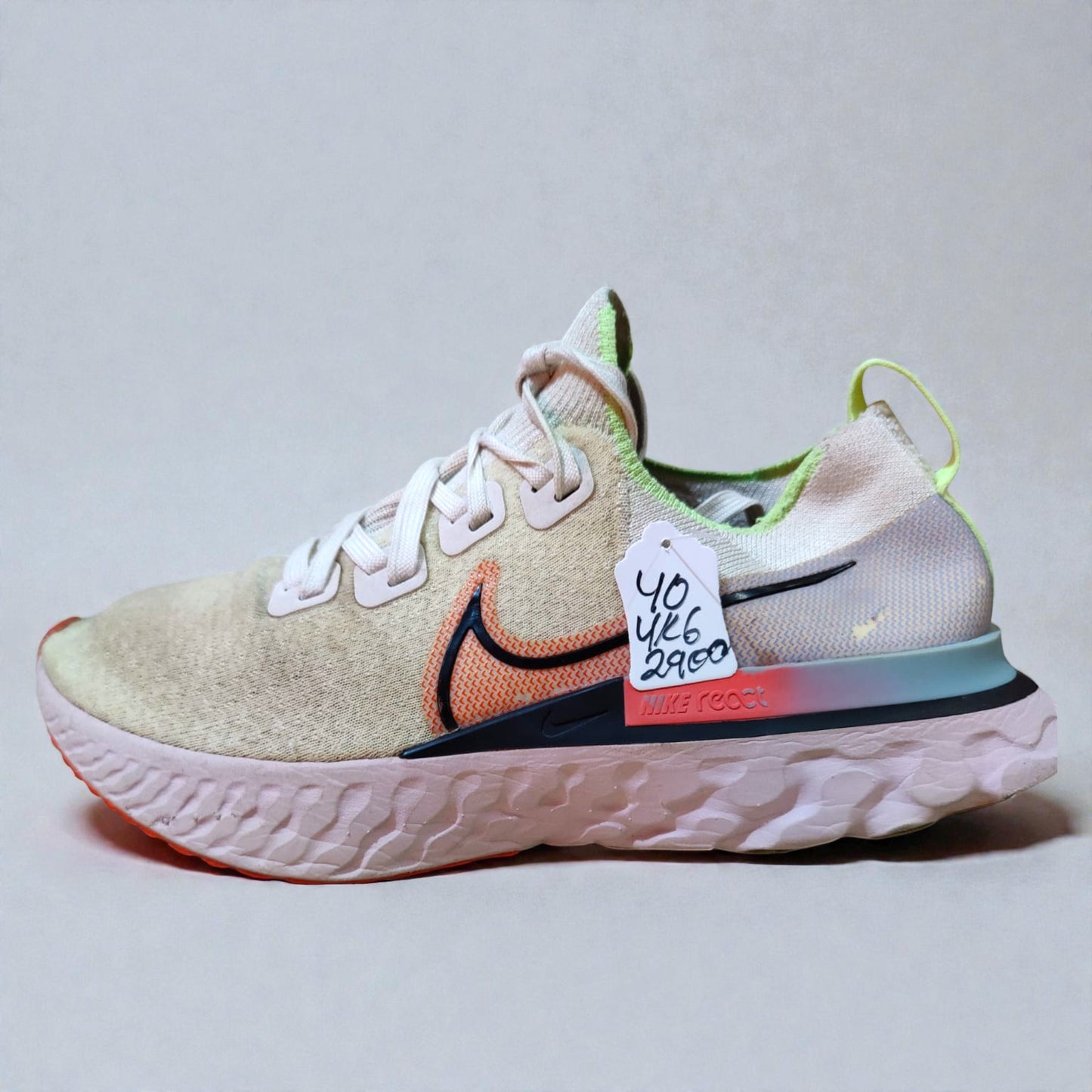 Nike Shoes (Size 40/UK 6)