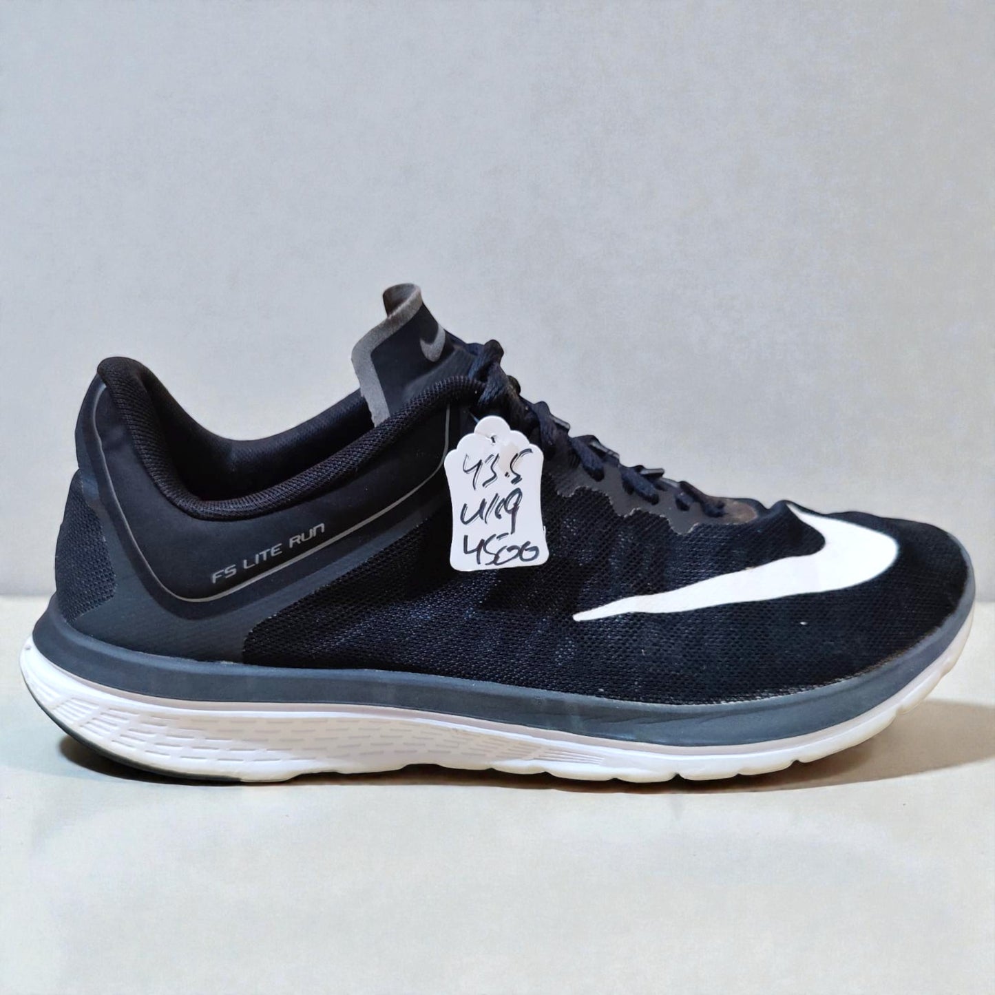 Nike FS Lite Run 4 (Size 43.5/UK 9)