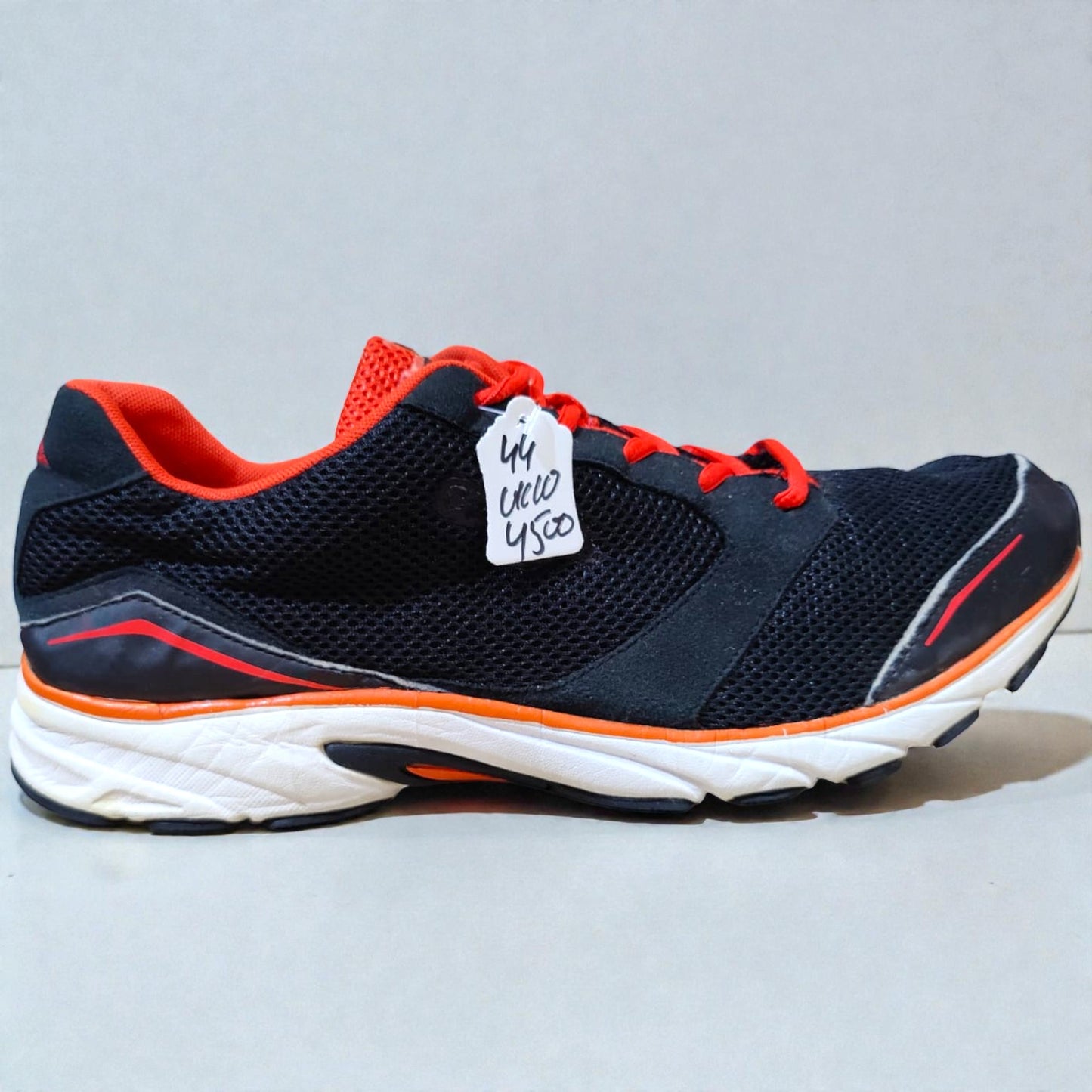 Vionic Tokyo Black (Euro 44/UK 10)