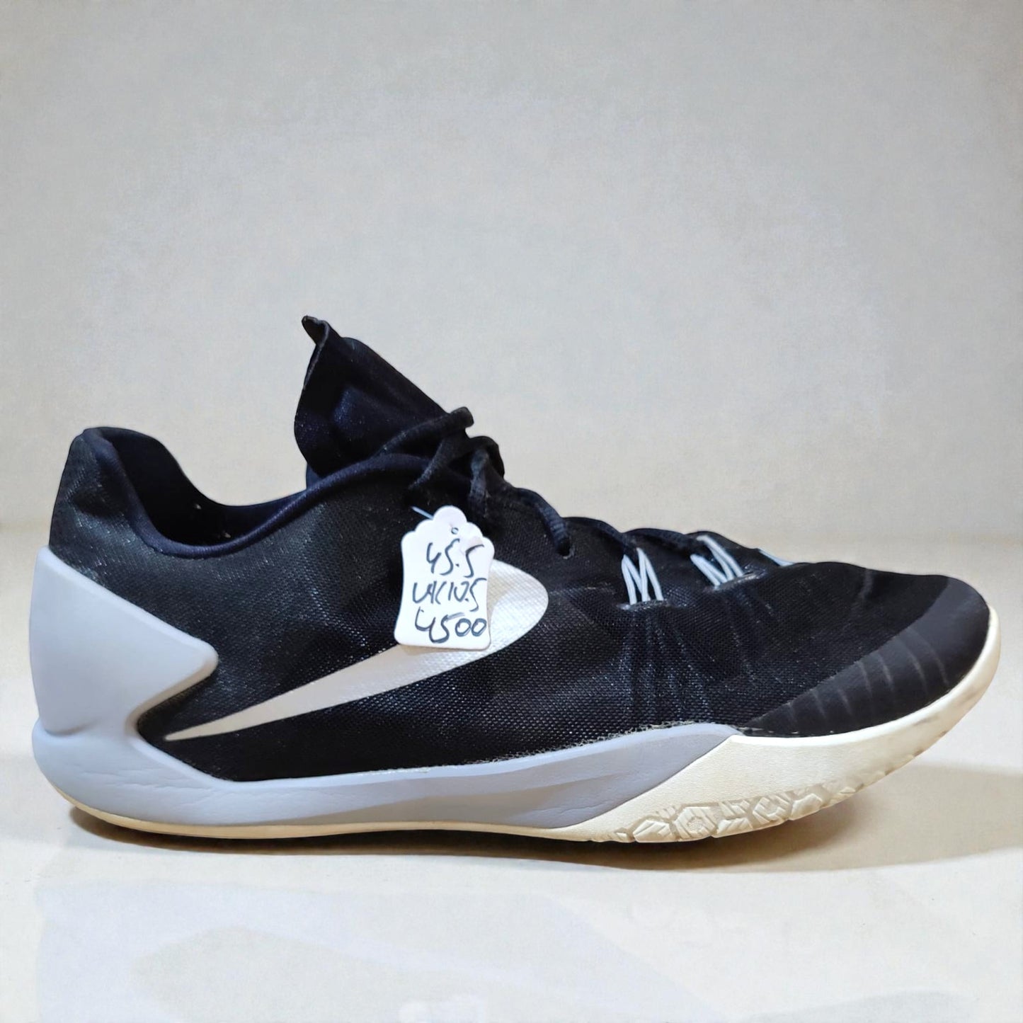 Nike Hyperchase (Euro 45.5/UK 10.5)
