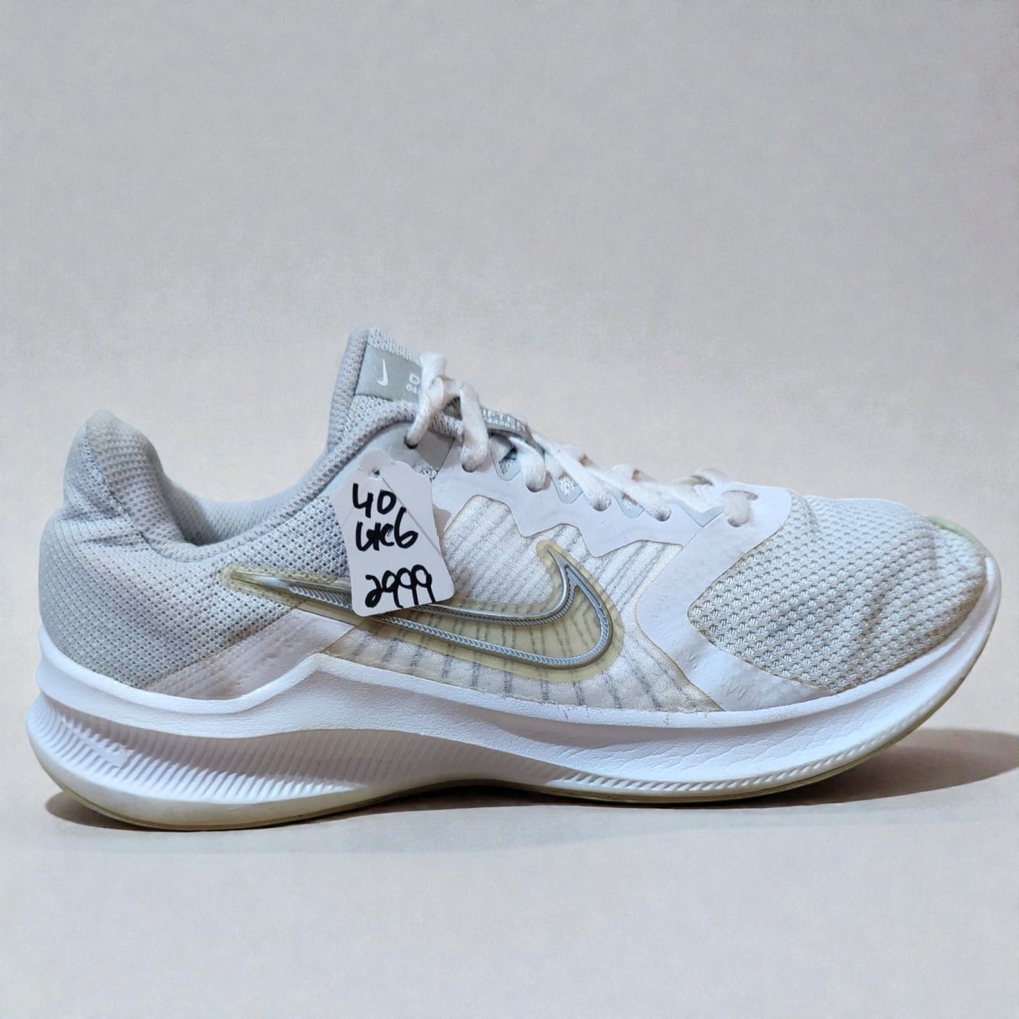 Nike Down Shifter 11 (Euro 40/UK 6)