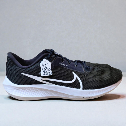 Nike Air Zoom Pegasus 40 (Euro 45/UK 10)