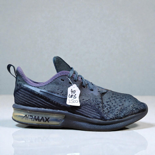 Nike Air Max Sequent 4 (Euro 40/UK 6)