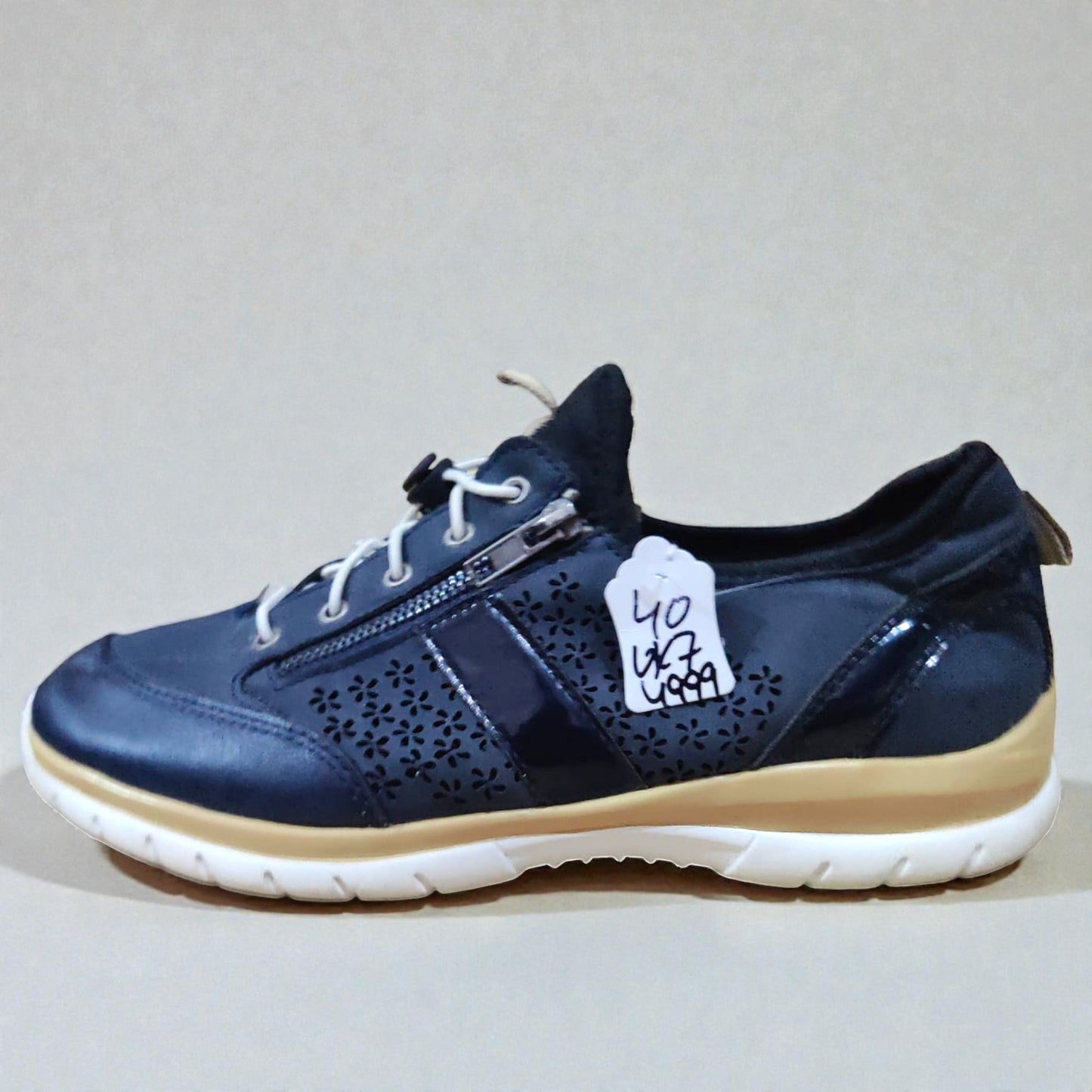 Scarbella Comfort (Euro 40/UK 7)