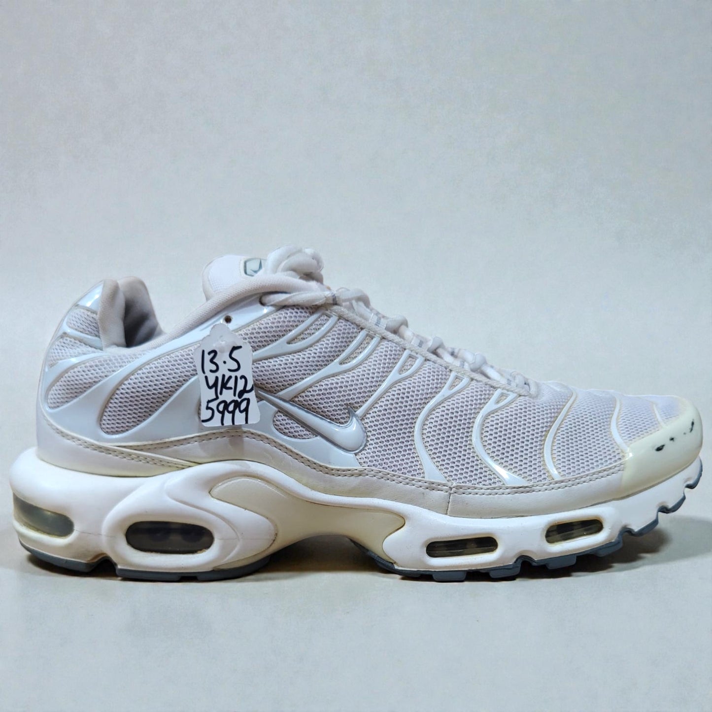Nike Air Max Plus (UK 12)