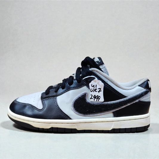 Nike Dunk Low (Euro 41/UK 7)