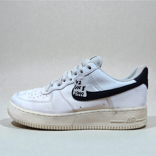 Nike Air Force 1 (Euro 42/UK 8)