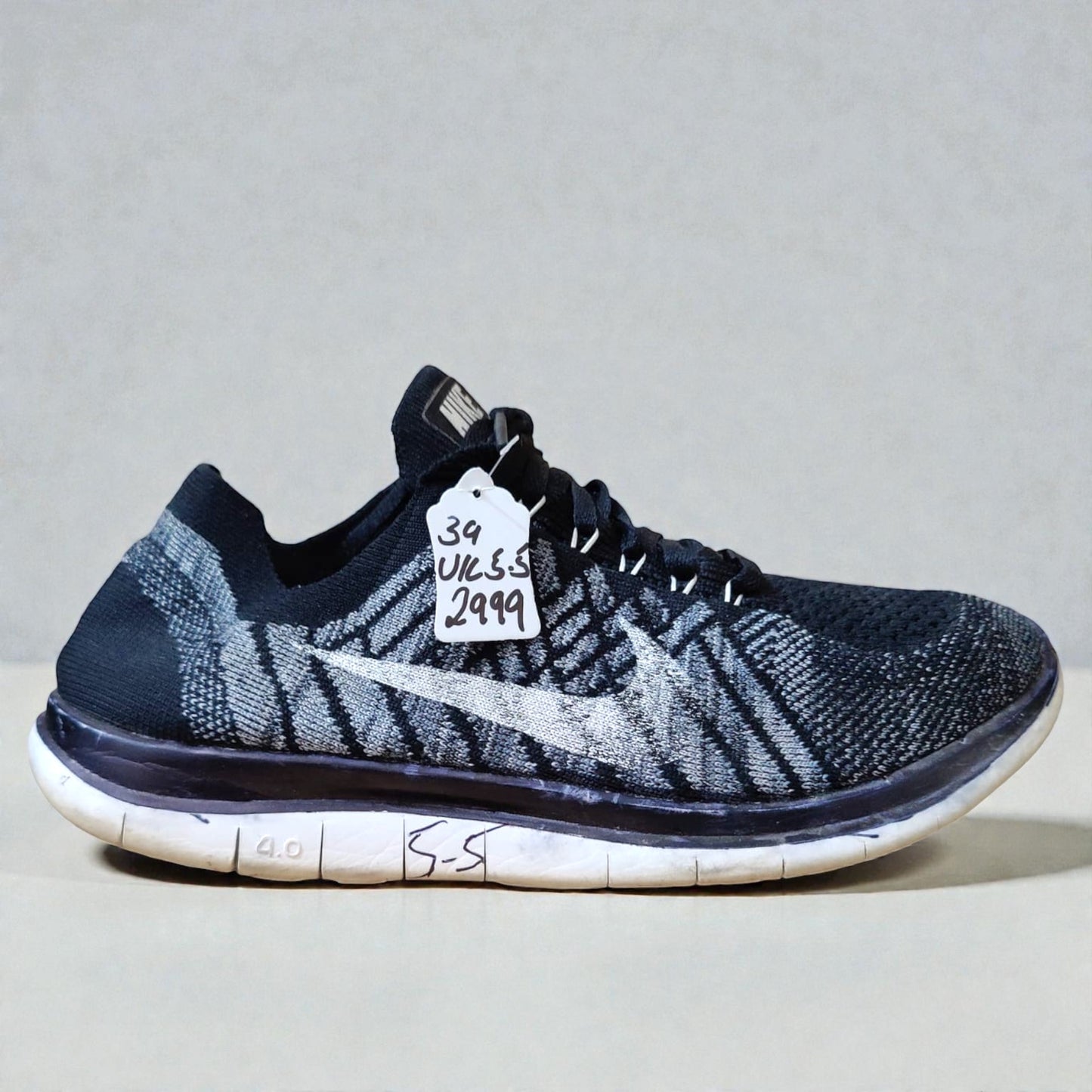 Nike Free 4.0 Flyknit (Euro 39/UK 5.5)