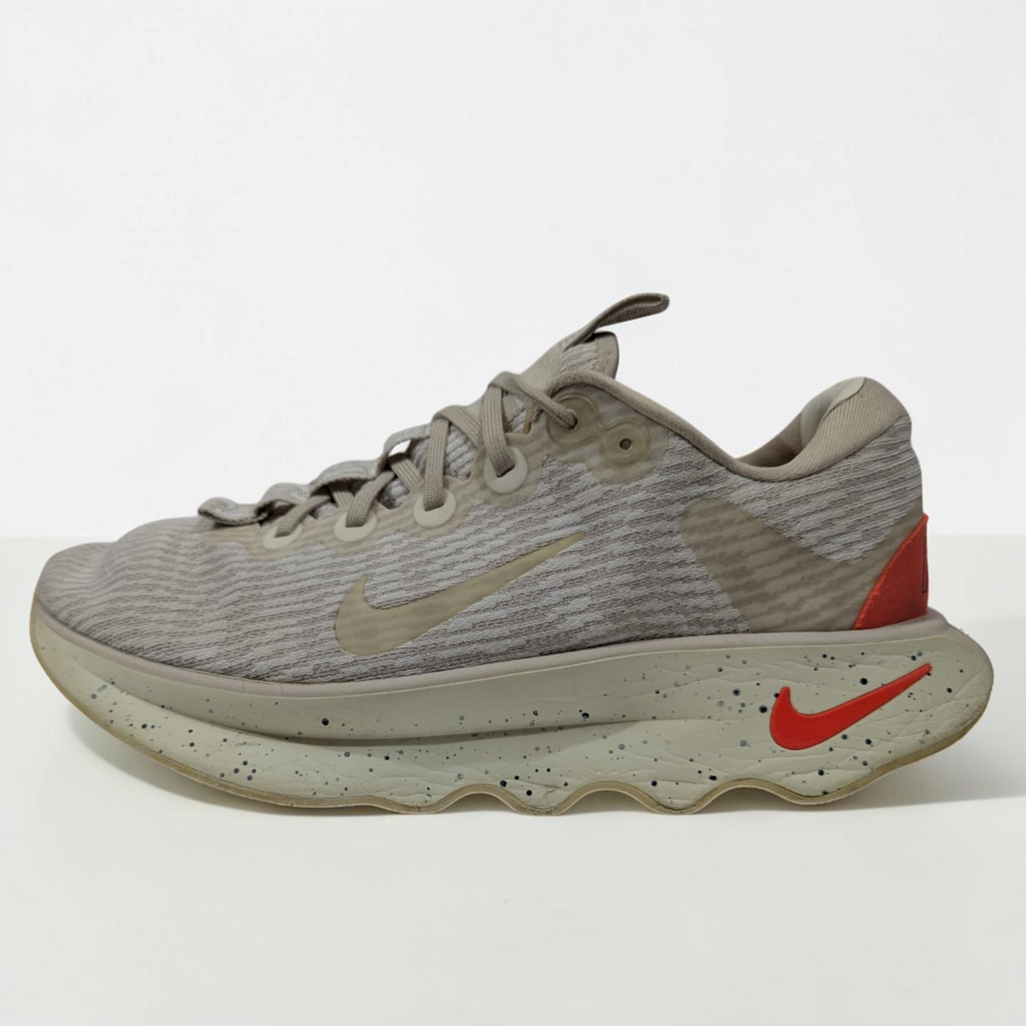 Nike Motiva Orewood Brown (Eu 42/Uk 7.5)