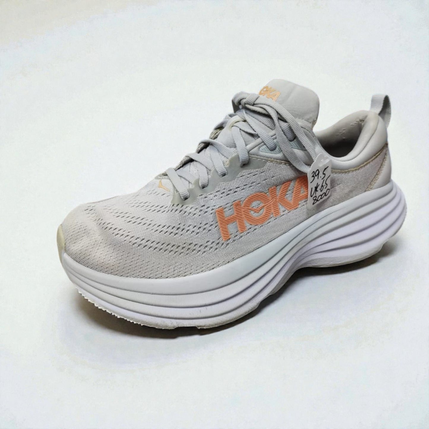 HOKA ONE ONE BONDI 8 (Size 39.5/UK 6.5)