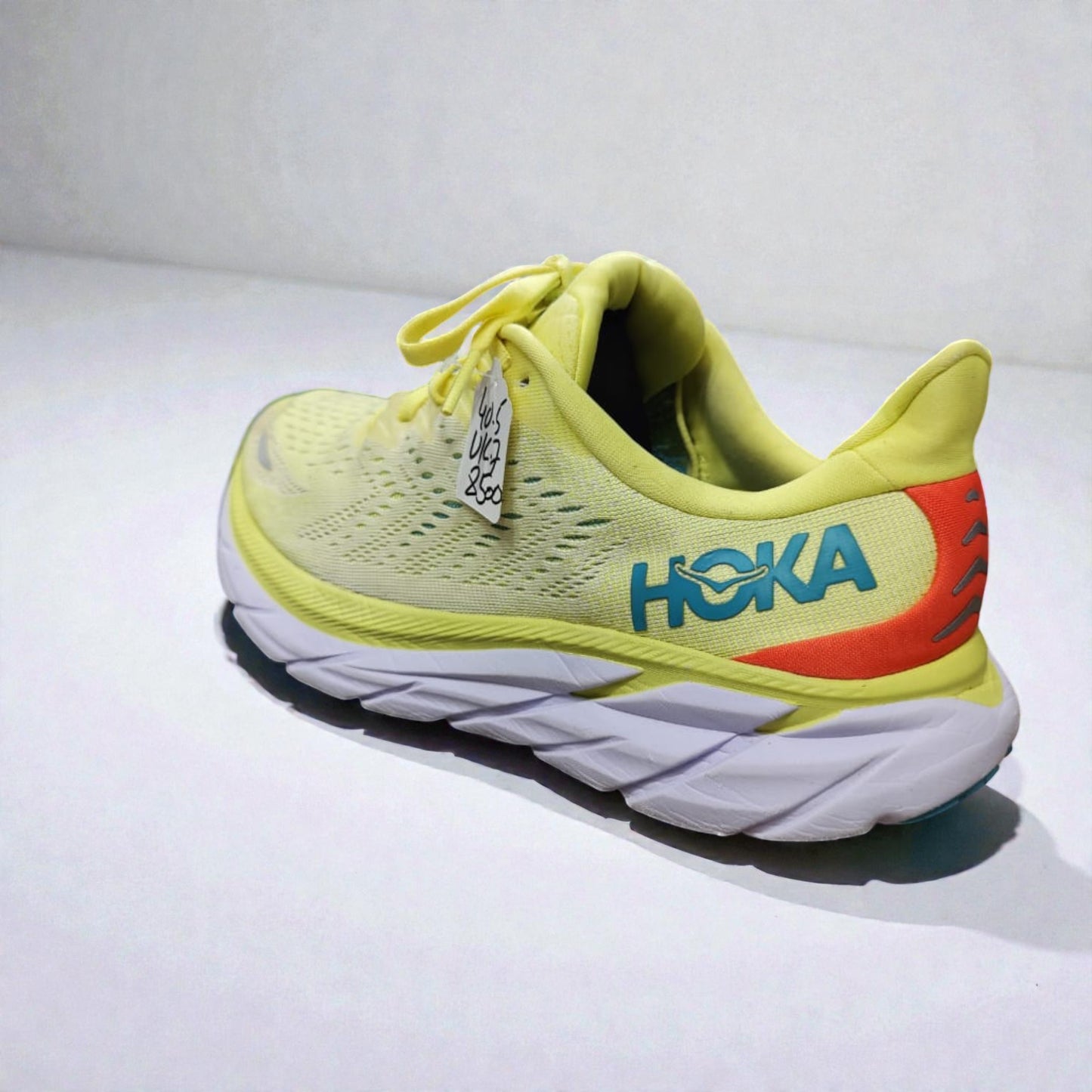 HOKA ONE ONE CLIFTON 8 (Size 40.5/UK 7)