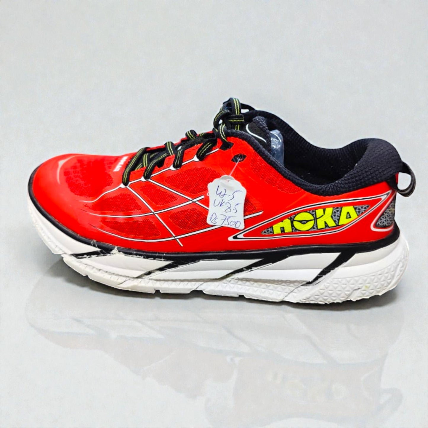 HOKA CLIFTON A3 (Size 42.5/UK 8.5)