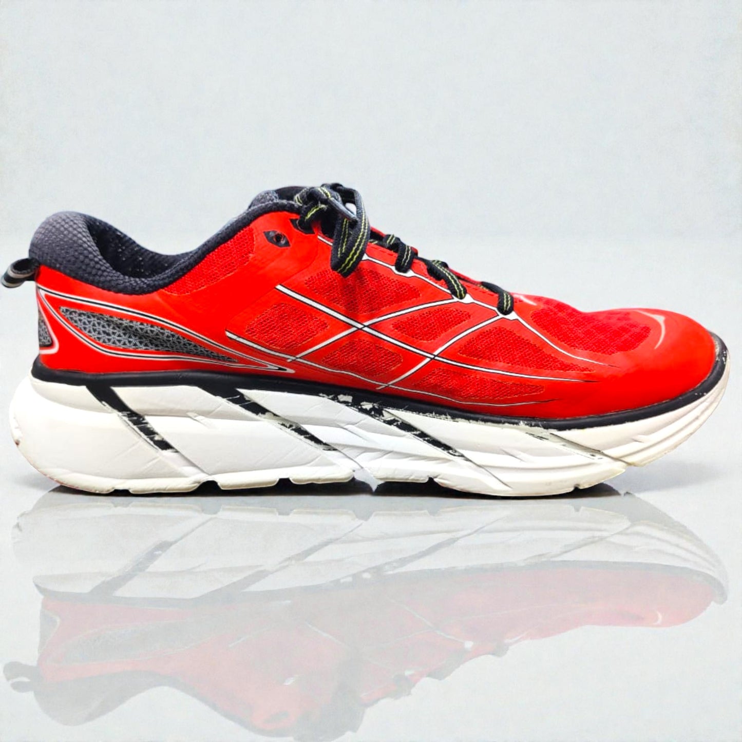 HOKA CLIFTON A3 (Size 42.5/UK 8.5)